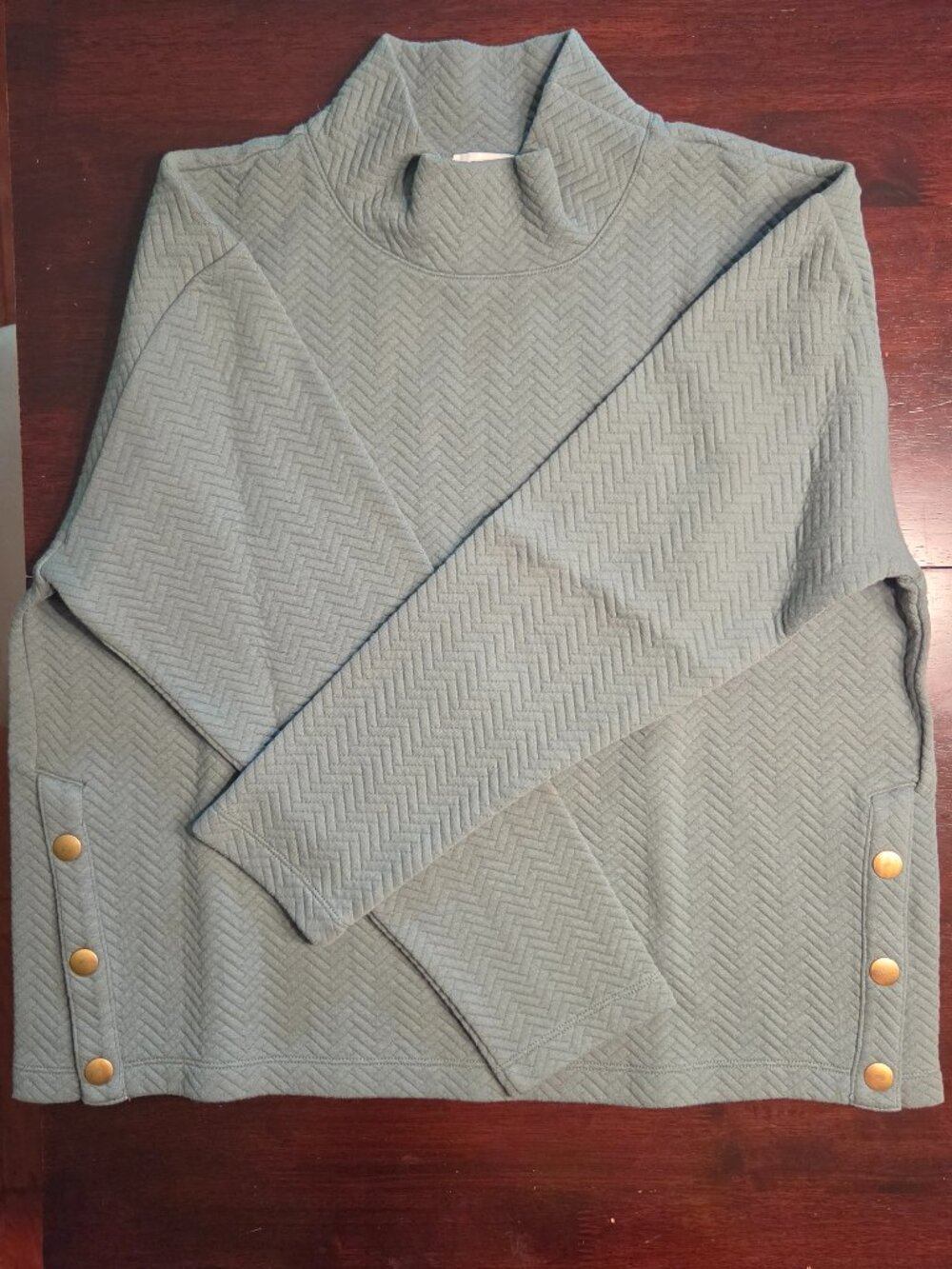 J. Crew NWOT Quilted sweatshirt w/ brass snaps on each front side